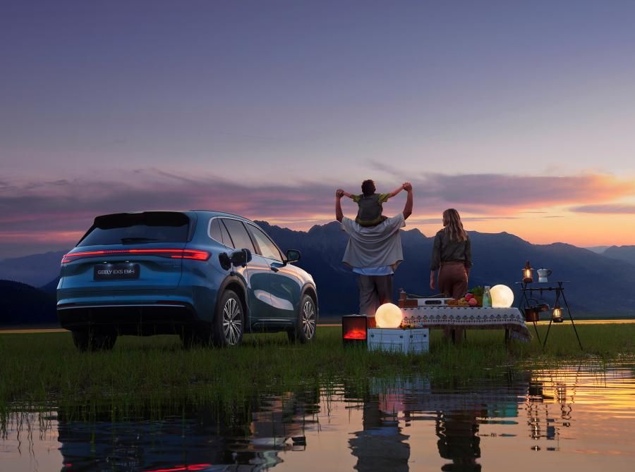 GEELY EX5 EM-i outdoor picnic V2L V2V - Detail display.jpg
